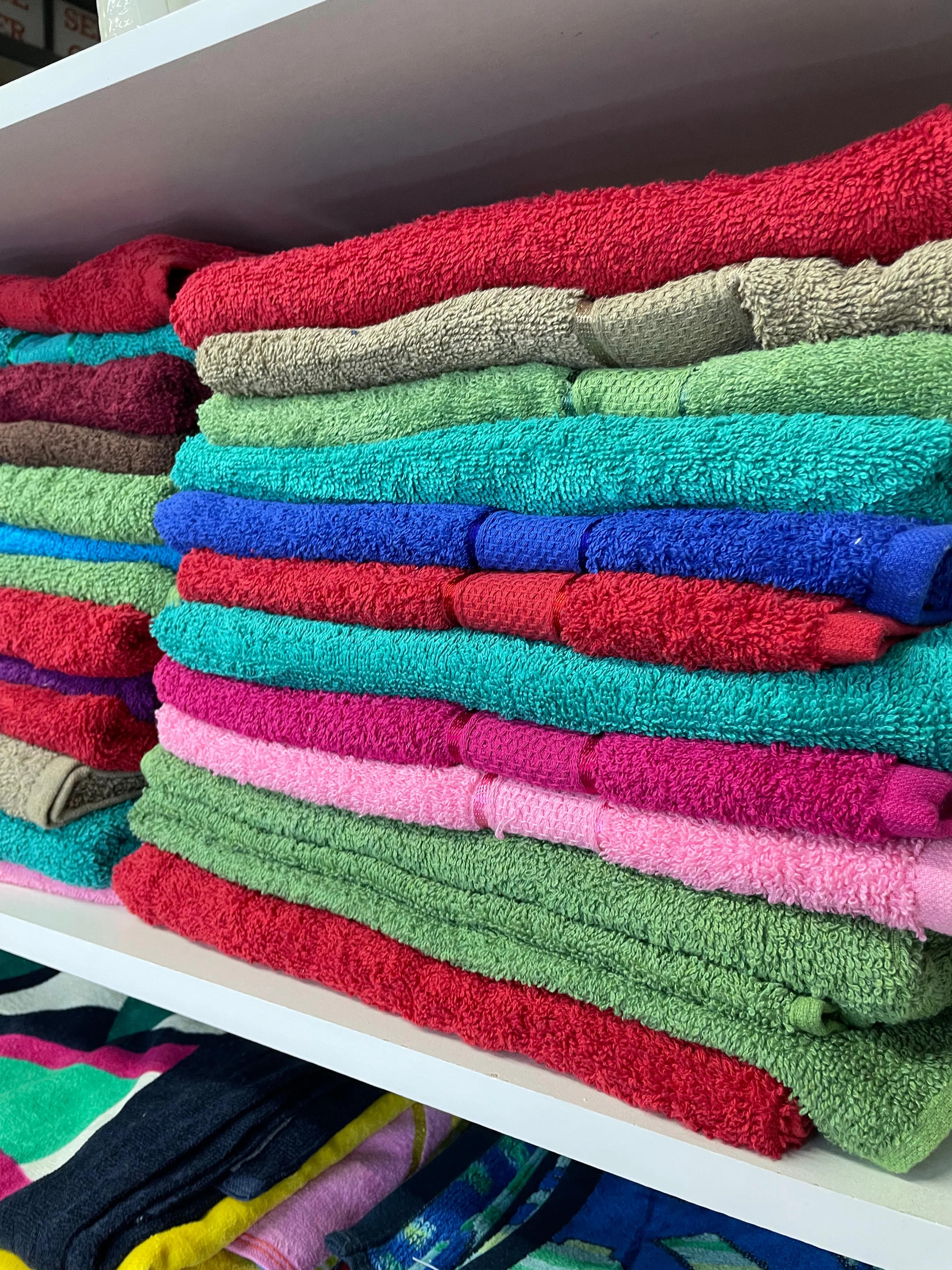 Classic Colored Towels - Regular